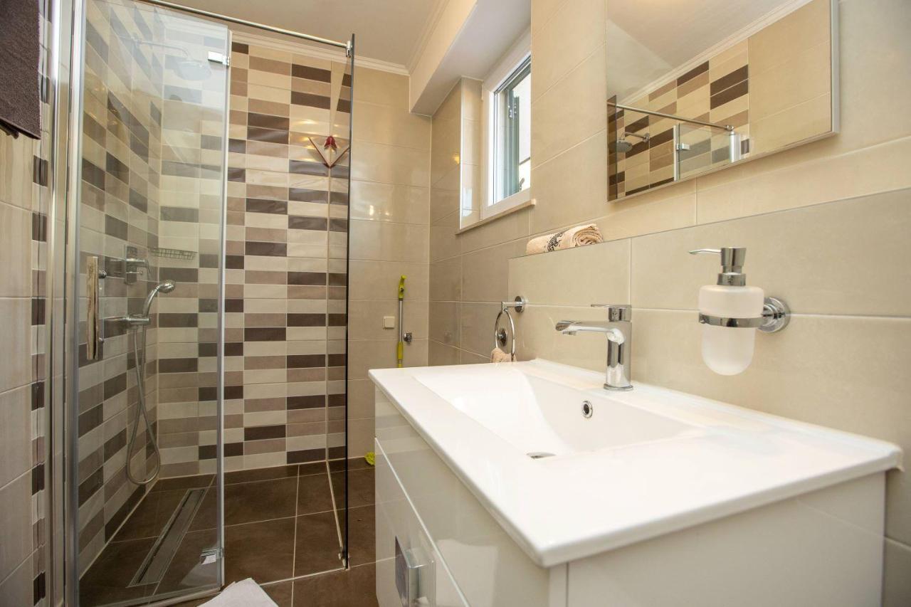 Apartments Mosor Omis Ngoại thất bức ảnh