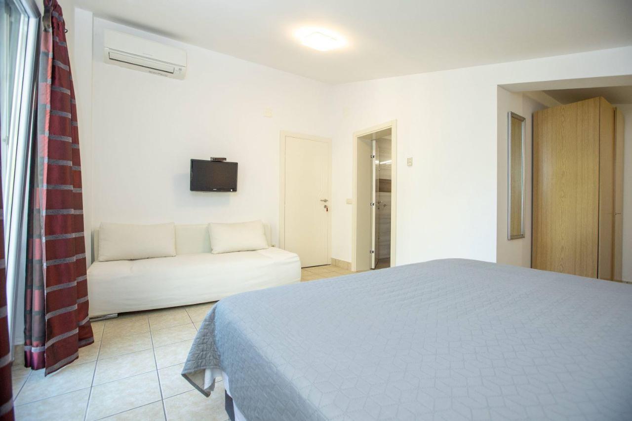 Apartments Mosor Omis Ngoại thất bức ảnh